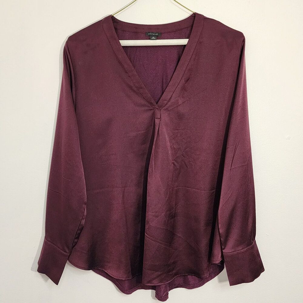 Ann Taylor Pullover Blouse Sz. 2XL Regular satin Look V Neck cuffed long Sleeve